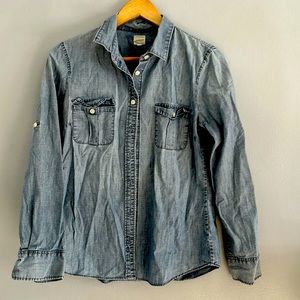 Light-wash Chambray Shirt